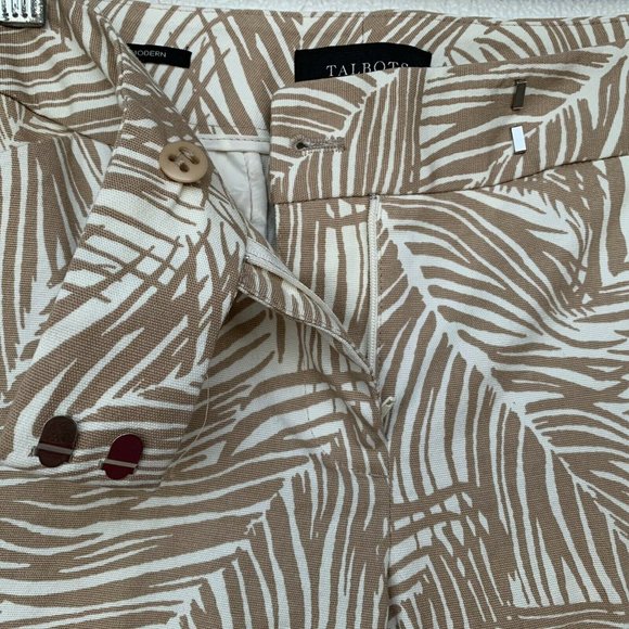 Talbots Women Crop Size 8 White Beige Leaf Print P - Picture 7 of 9